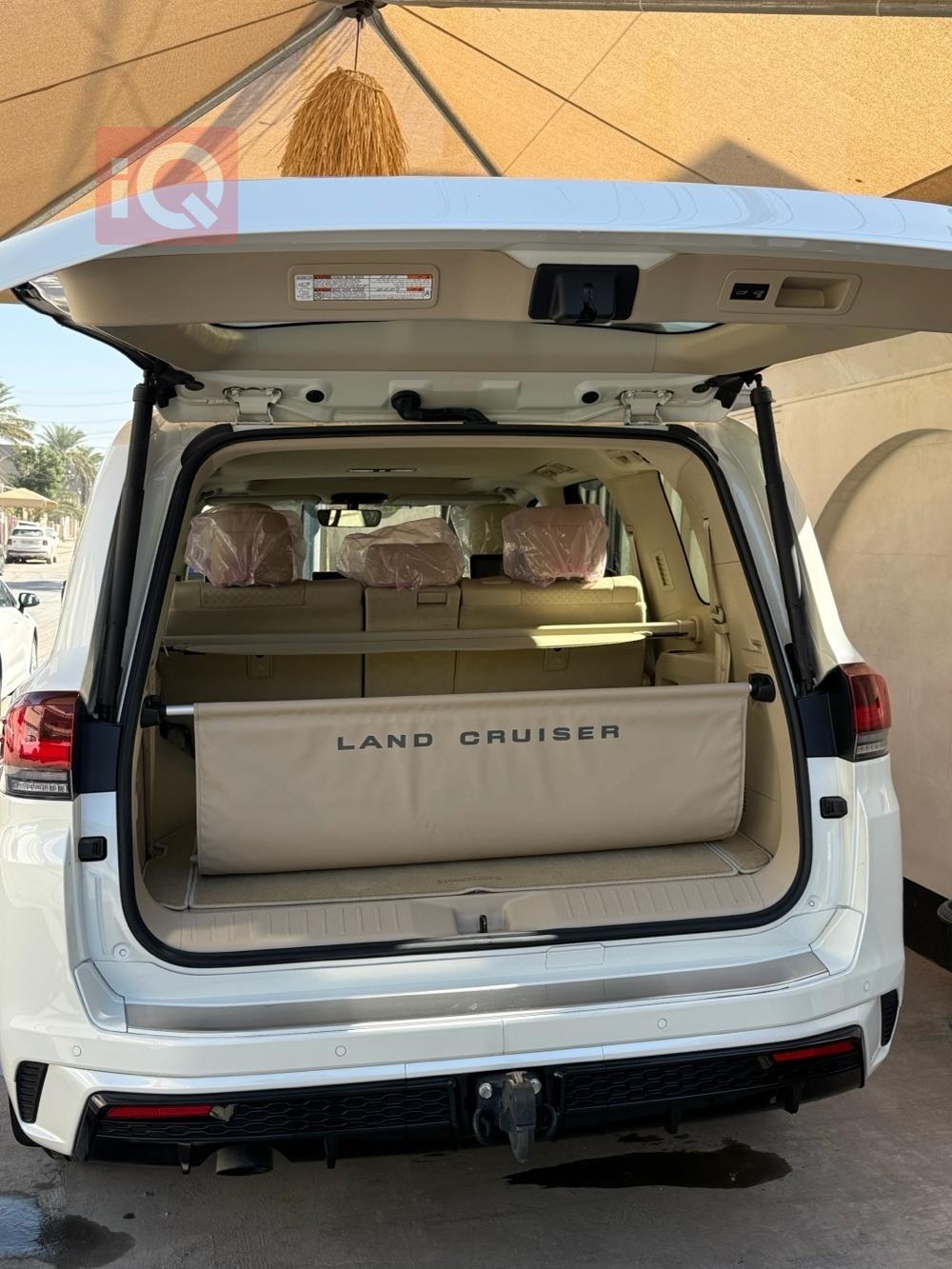 تويوتا لاندكروزر